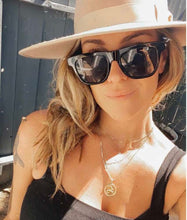 Load image into Gallery viewer, The Magic Sunglasses